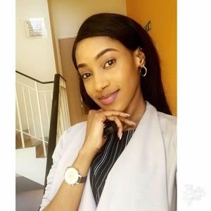 Meet your Posher, Constance